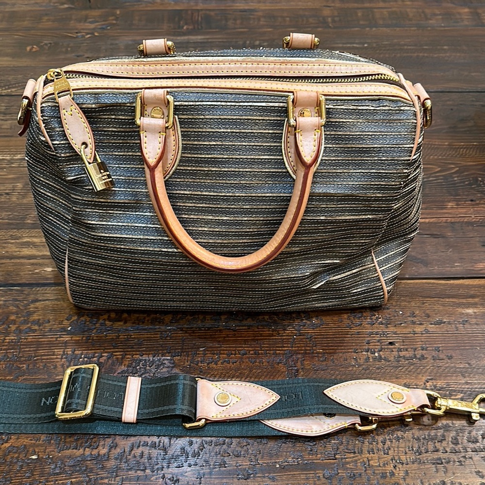 Louis Vouitton Argent Monogram Canvas Speedy limited edition